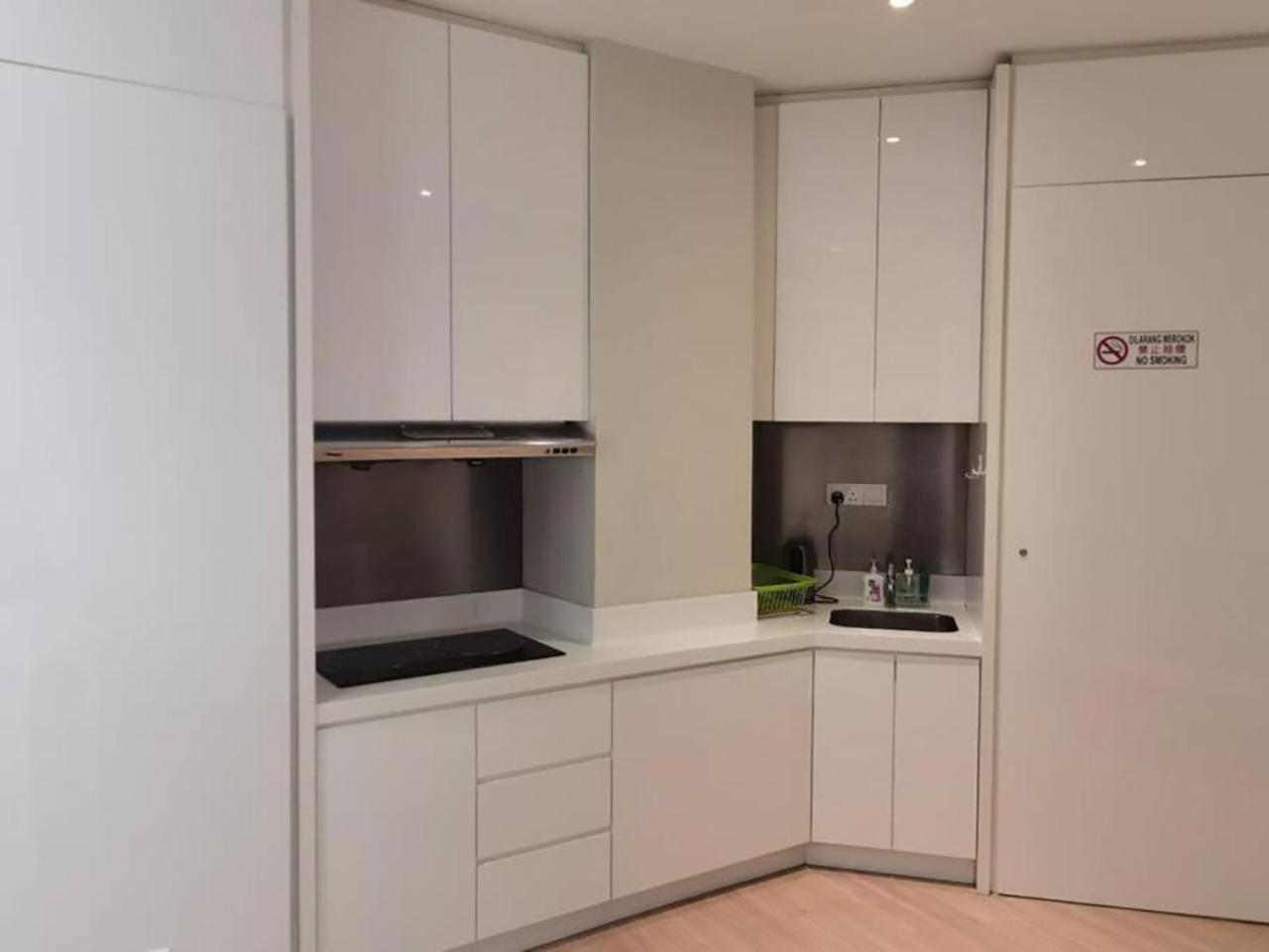 The Regency Luxury Suite -Gurney Strait Quay Tanjung Tokong Екстер'єр фото